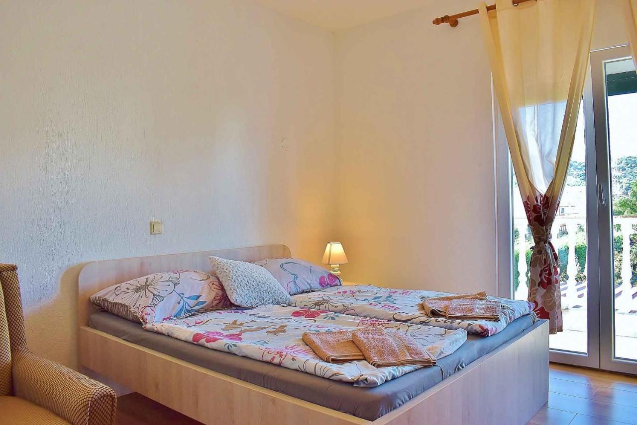 Apartment In Lopar/Insel Rab 17739 エクステリア 写真