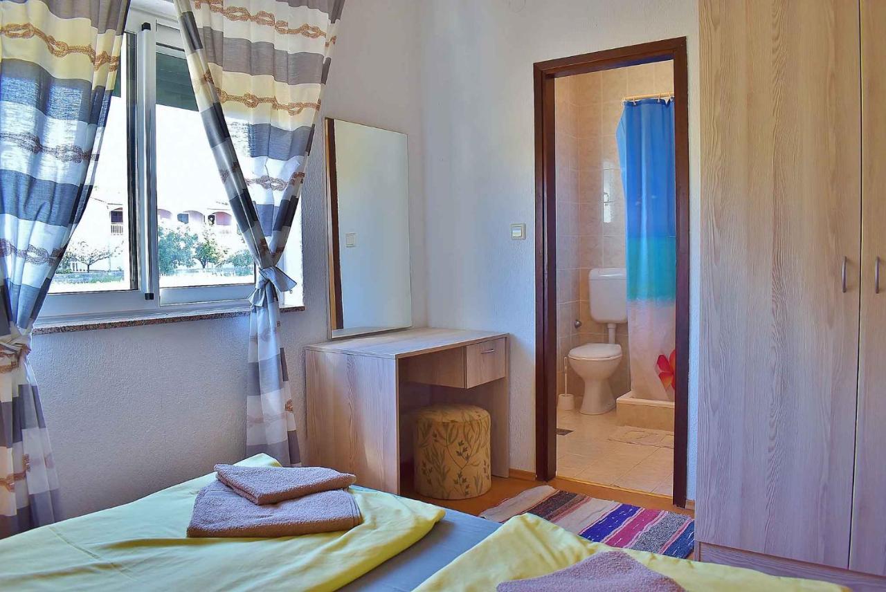 Apartment In Lopar/Insel Rab 17739 エクステリア 写真